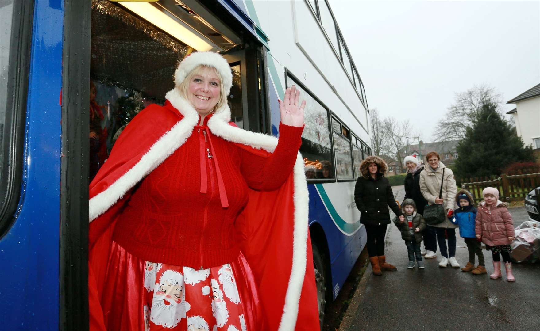 On Tuesday children from Thames View Nursery got a treat, as coach driver Tracy Hines had decorated her bus for Christmas with a 'Frozen' theme. Picture: Phil Lee