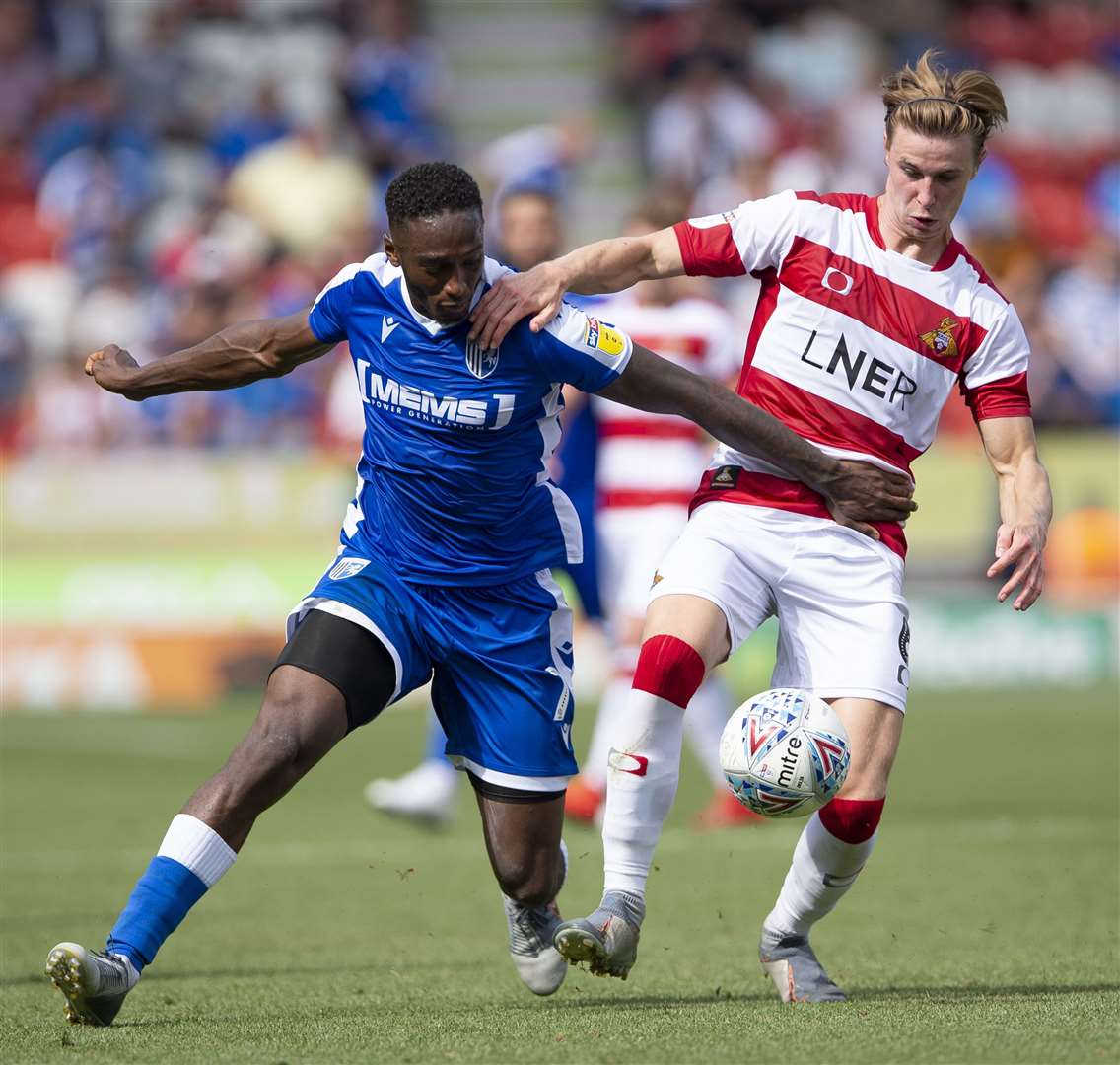 Brandon Hanlan challenges Doncaster's Ben Sheaf on Saturday Picture: Ady Kerry