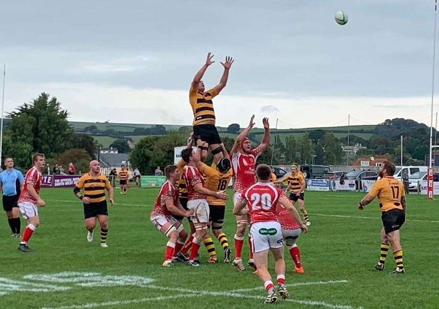 Lineout action as Canterbury attempt to collect the ball against Barnstaple