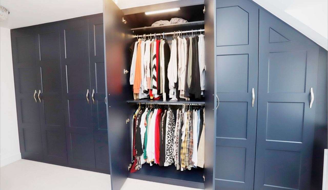 Fitted store wardrobe manufacturers