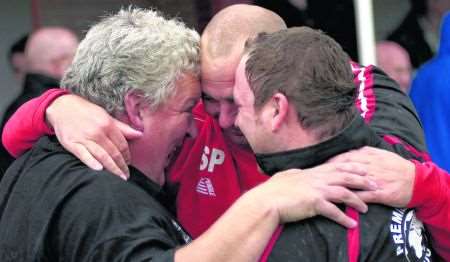 Scott Porter, assistant Clive Cook and coach Martin Chandler celebrate