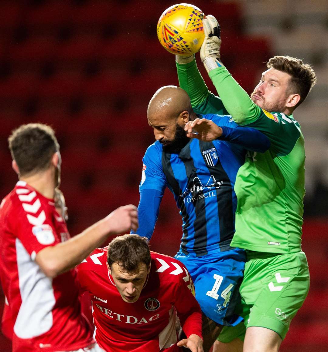 Josh Parker puts Jed Steer under pressure at a corner Picture: Ady Kerry