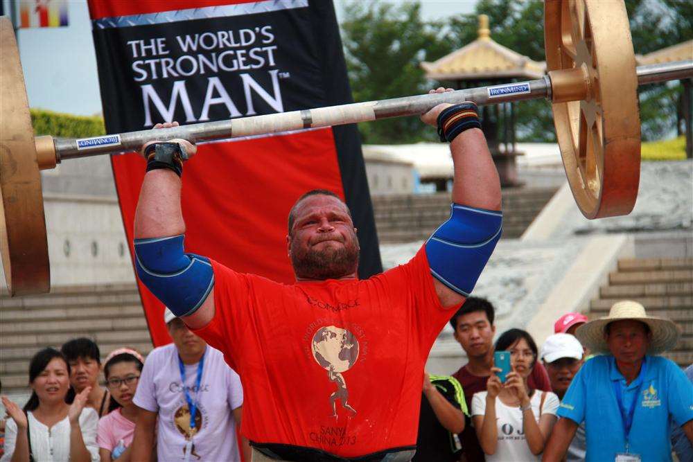 Terry Hollands competing in the 2013 World?s Strongest Man competition
