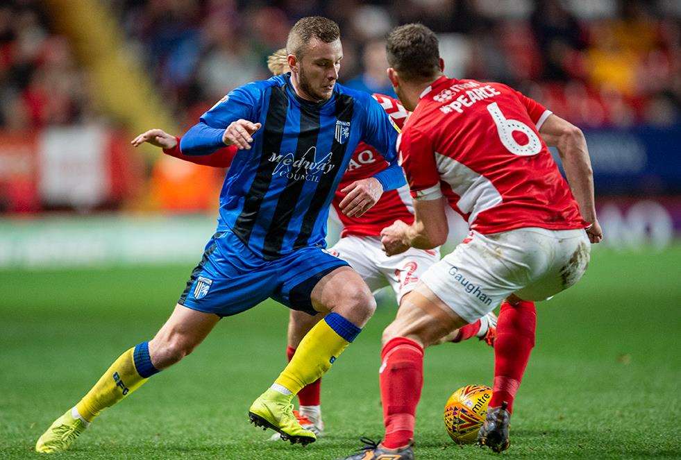 Charlton v Gillingham match action Picture: Ady Kerry (6191836)