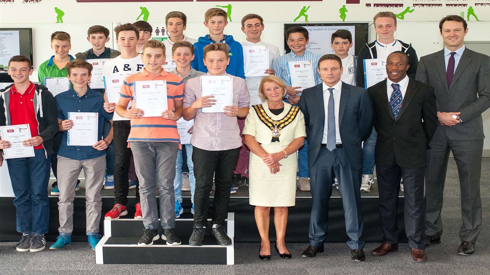 Mayor of Tonbridge and Malling, Cllr Sasha Luck with young cricketers from Tonbridge and Malling as they celebrate their win at Lords