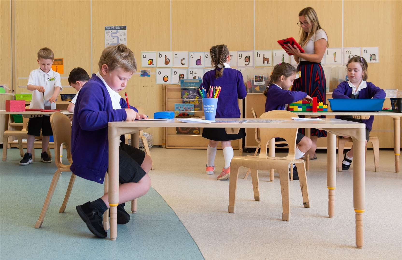 Pupils in class at Queen’s Hill Primary School, Costessey, Norfolk (Joe Giddens/PA).