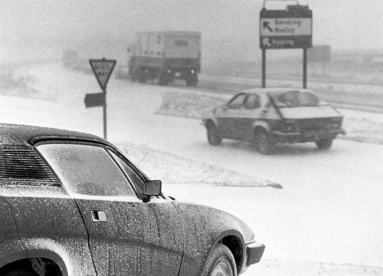 Blizzard conditions at Sandling, near Maidstone