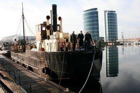 Tony Slingsby, Steve Pettett and Derek Gransden are looking for public money to fix a dent before the VIC 96 steamer joins the royal flotilla