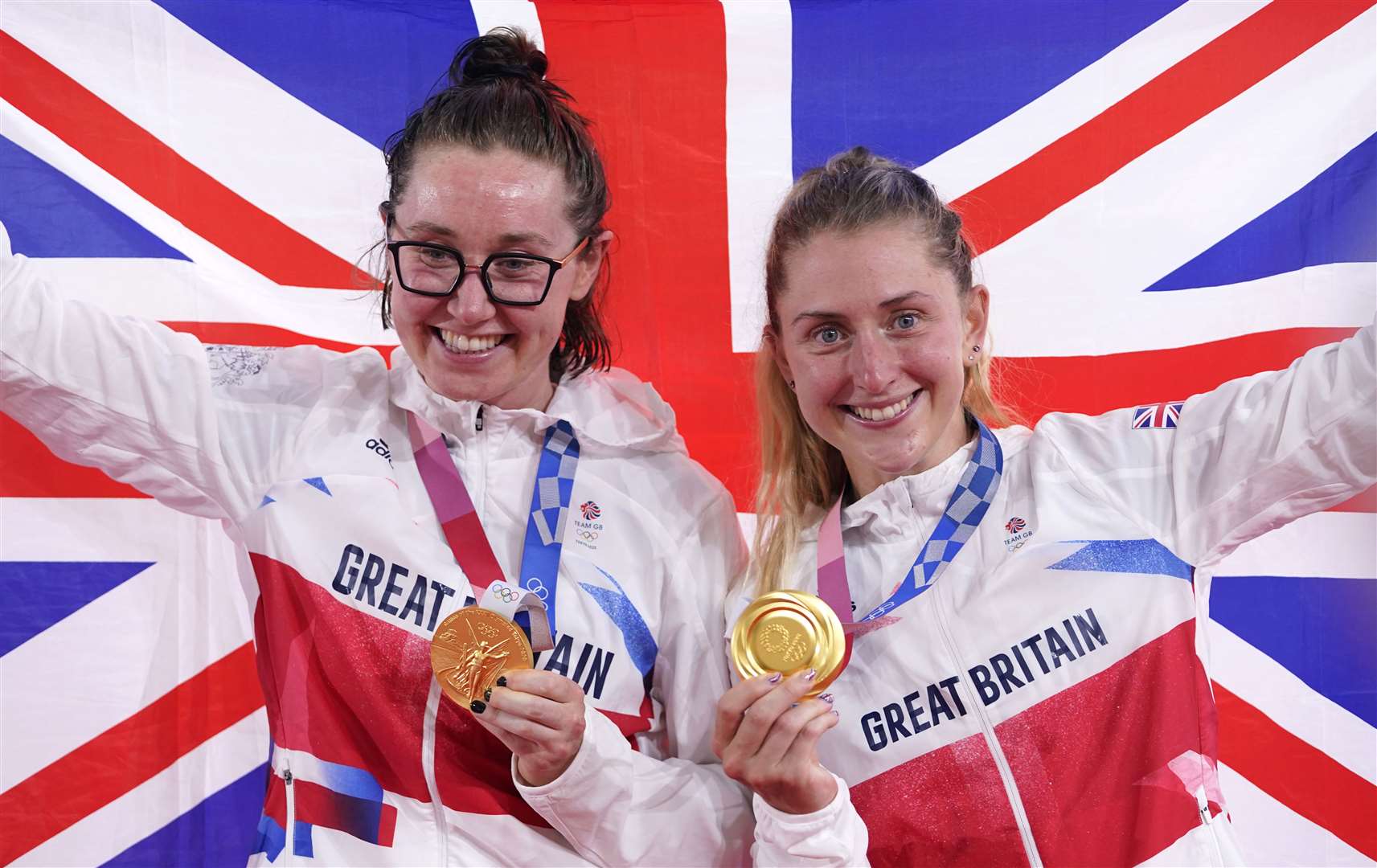 Katie Archibald, left, won gold at the 2020 Olympics with Laura Kenny (Danny Lawson/PA)