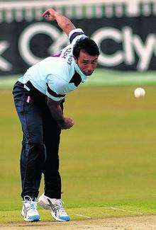 Azhar Mahmood was Spitfires' leading bowler, taking 3-52