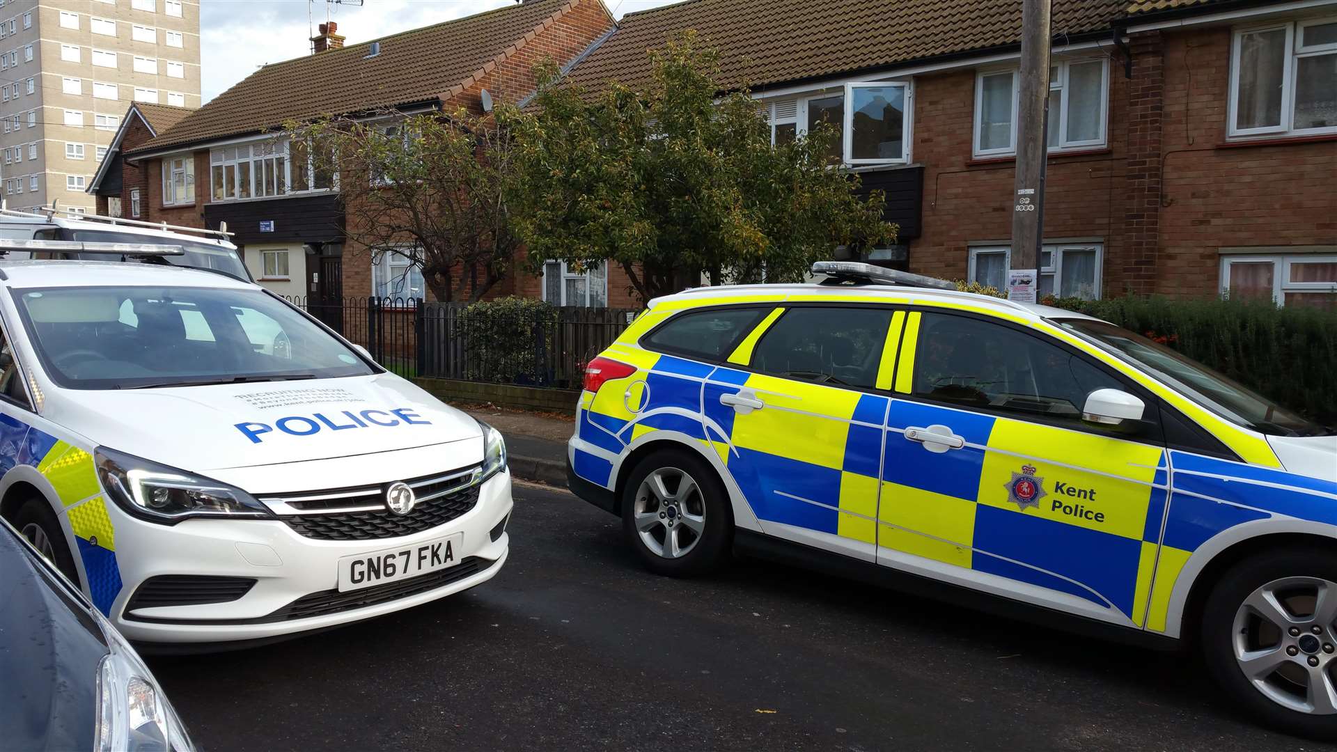 The closure order being issued at the property in Pier Avenue, Herne Bay