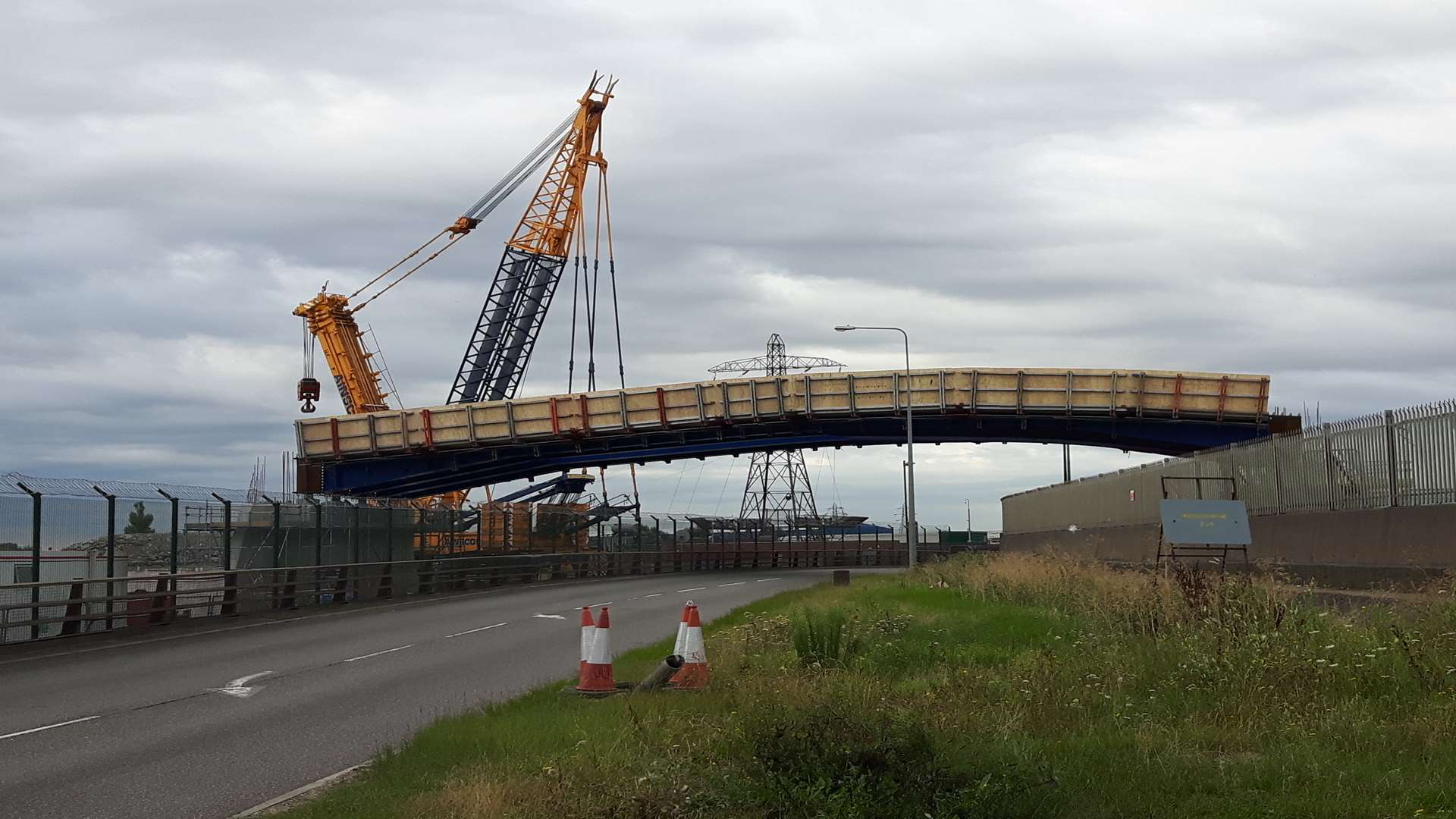 New bridge over Brielle Way at Blue Town. The road was to have been shut tonight for further work