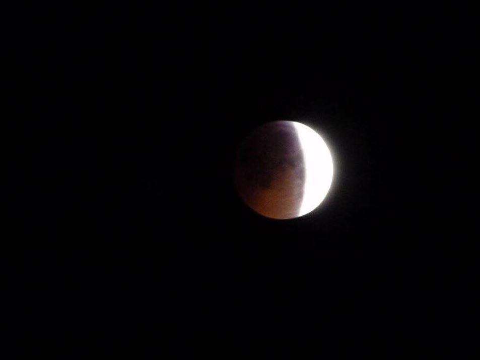 Dean Burden snapped this picture of the eclipse over Eastwell in Ashford at 4am today (6626902)
