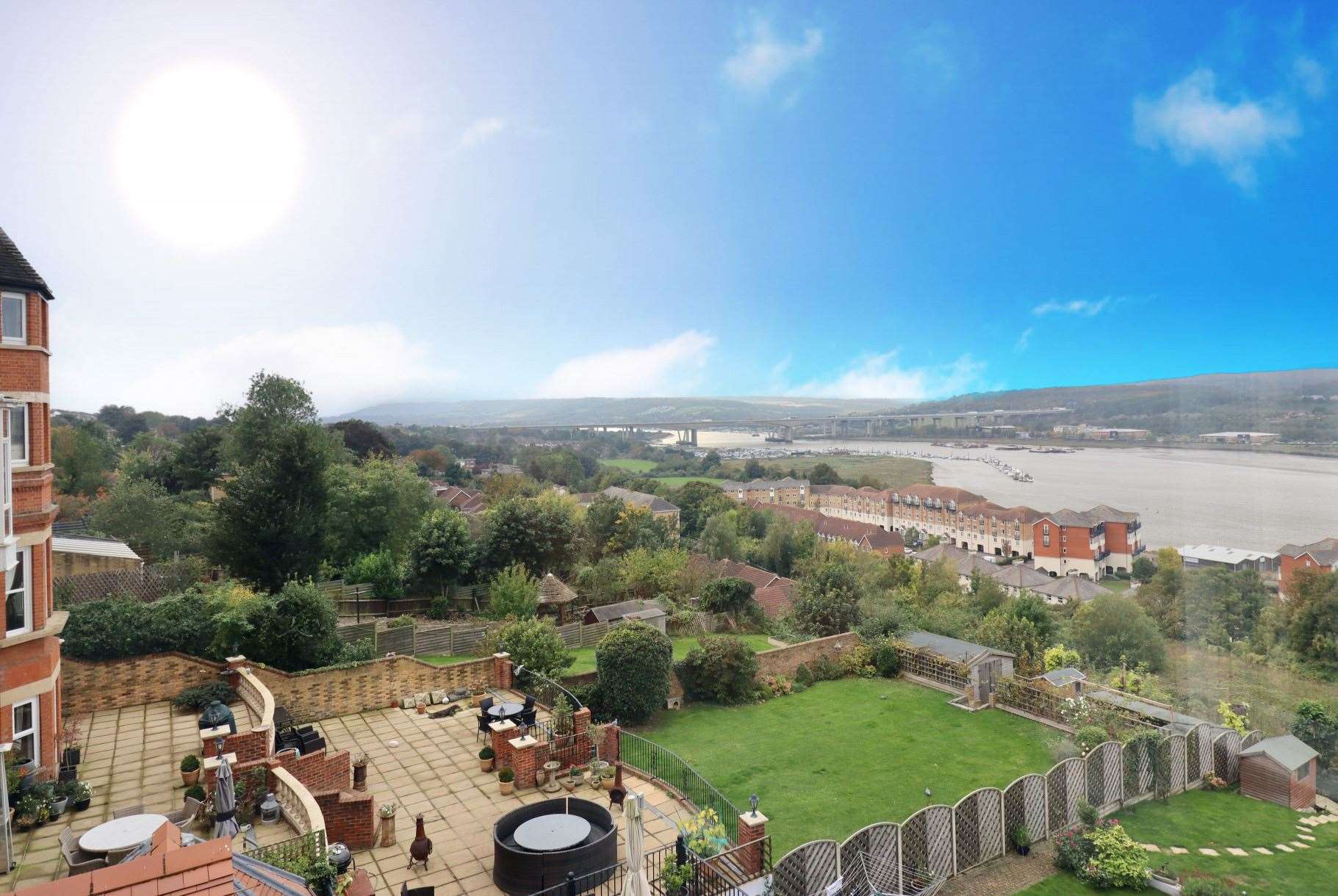 The property offers stunning views over the River Medway
