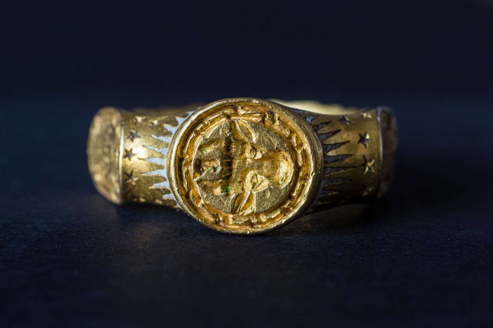 400-year-old 'Anne Boleyn' gold ring found on Sheppey by a metal detectorist is now on display at Hampton Court Palace