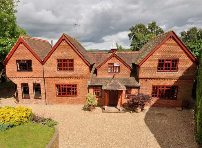 Former coach house with 4-bedrooms, Ashford