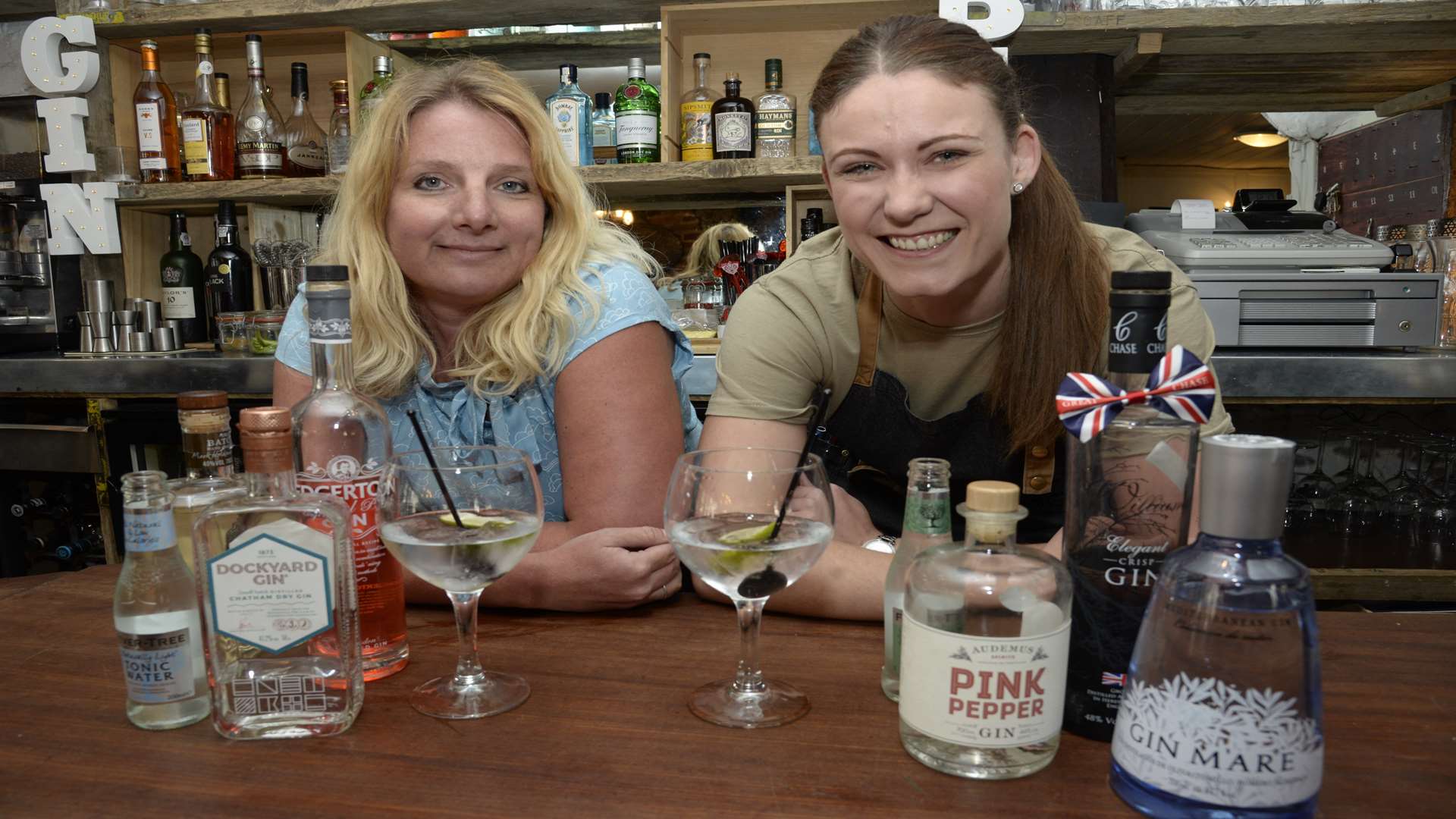 Julie Small and Laura Porter at Topes Restaurant