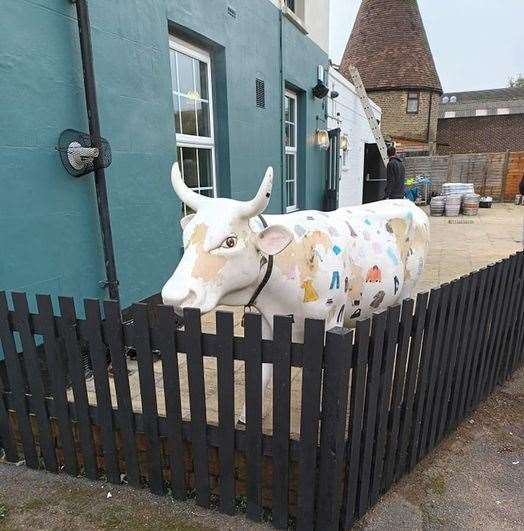 Could a fibreglass Welsh cow bring good luck to The Railway Tavern in Longfield? Image: The Railway Tavern