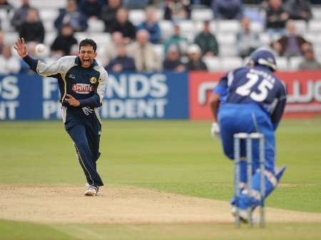 Yasir Arafat celebrates the removal of Ravinder Bopara. Picture: BARRY GOODWIN