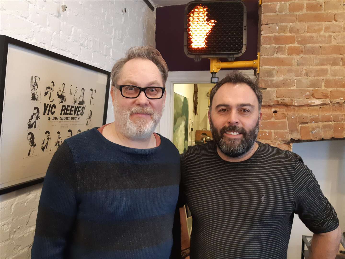 Vic Reeves with gallery owner Neil Horenz-Kelly (6599329)