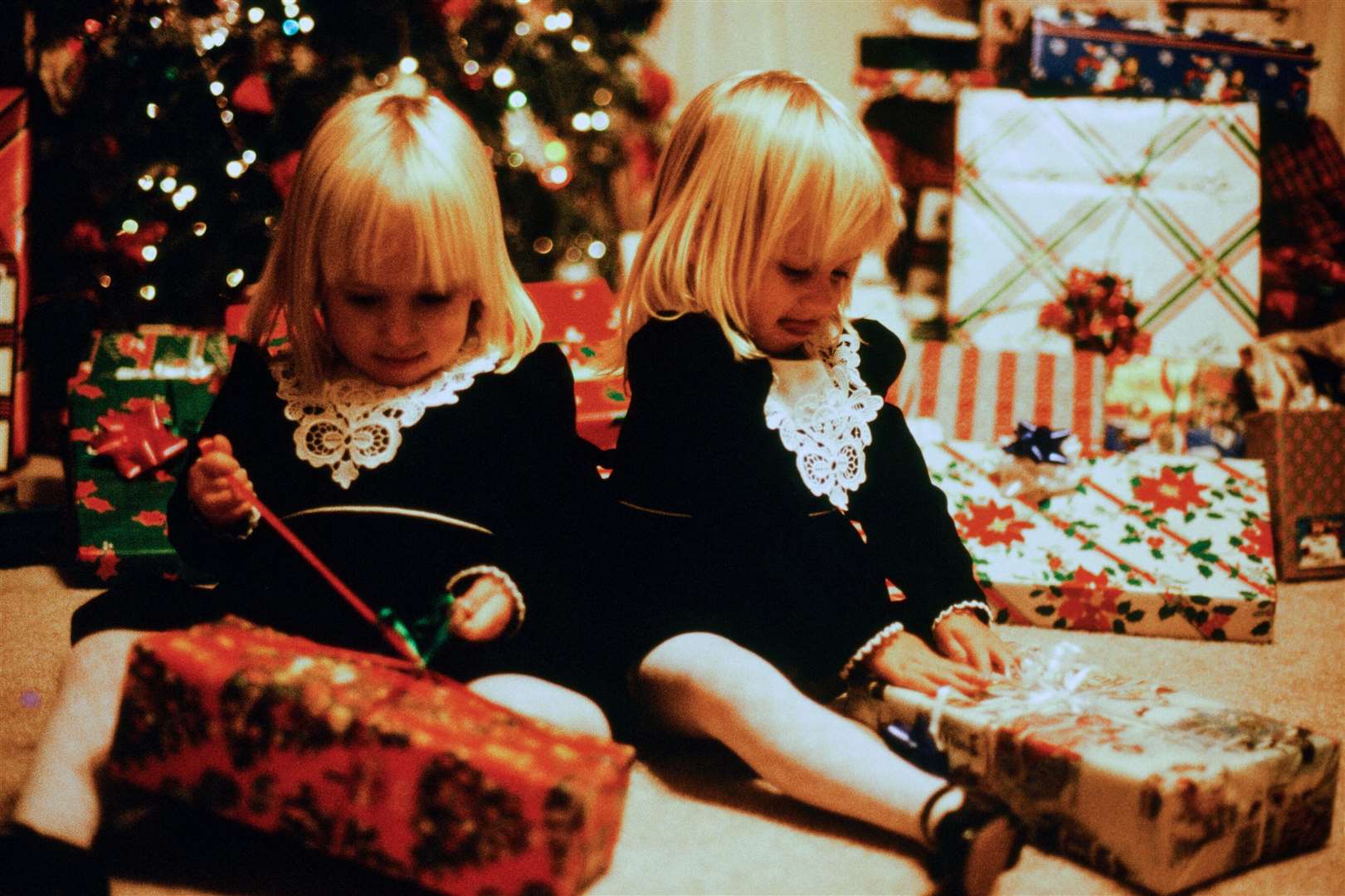 Are vitual gift lists taking away the magic of what’s under the tree? Image: iStock.