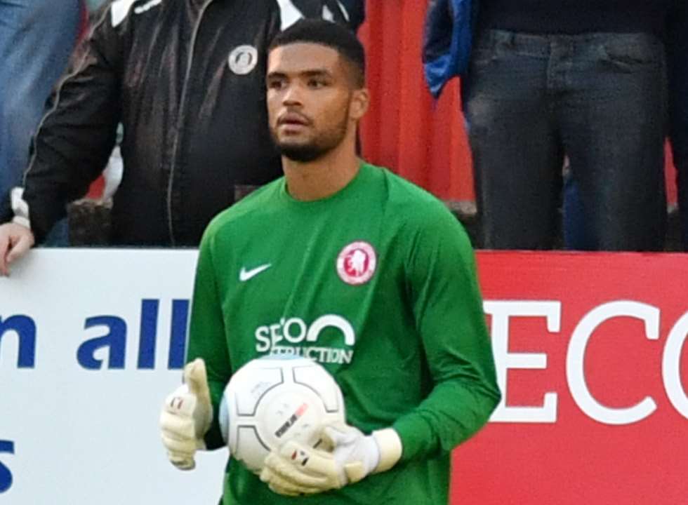 Welling's on-loan Colchester keeper Dillon Barnes. Picture: Keith Gillard