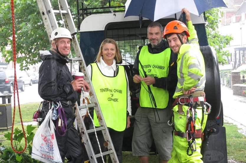 Sue Ferguson and Jonathan Medes, from Tenterden Chamber of Commerce, with contractors