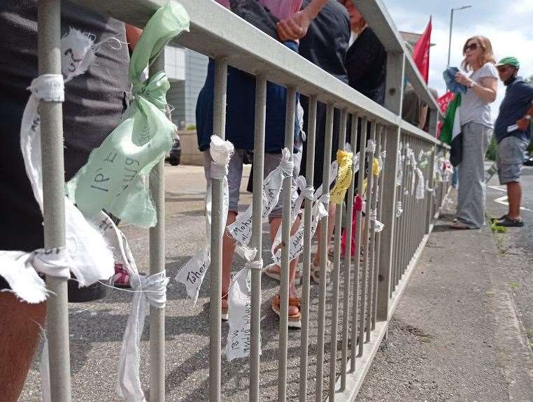 Campaigners tied ribbons outside Discovery Park in Sandwich