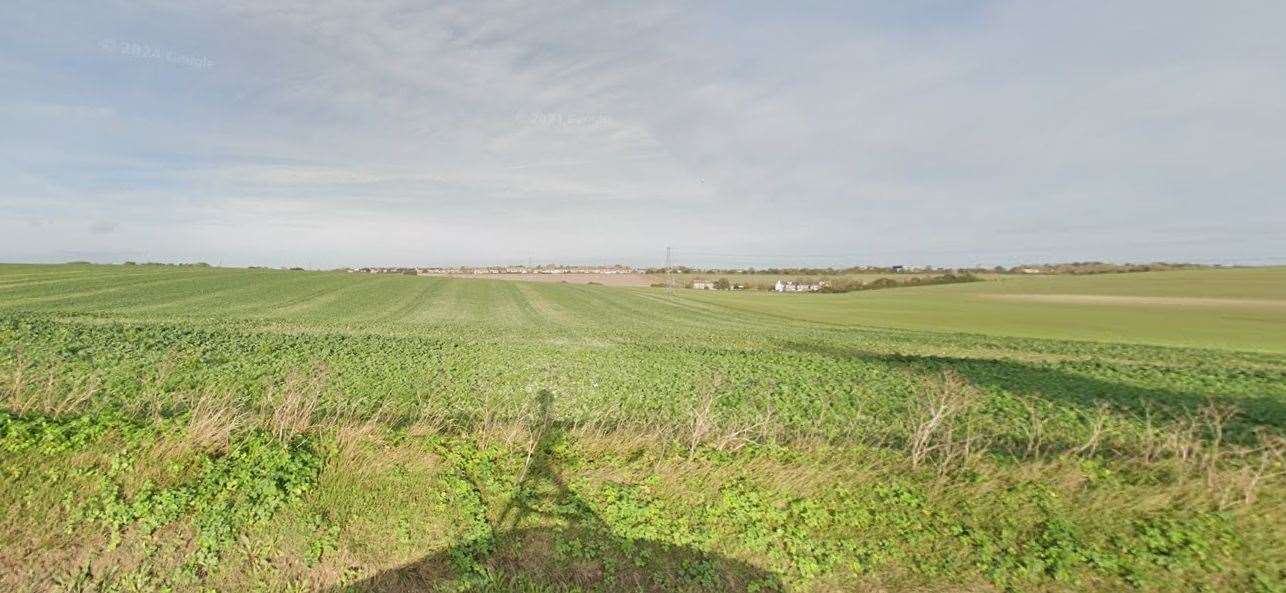 The site near Hengrove Farm in Manston near Ramsgate would be able to generate power for over 9,000 homes. Taken from Manston road