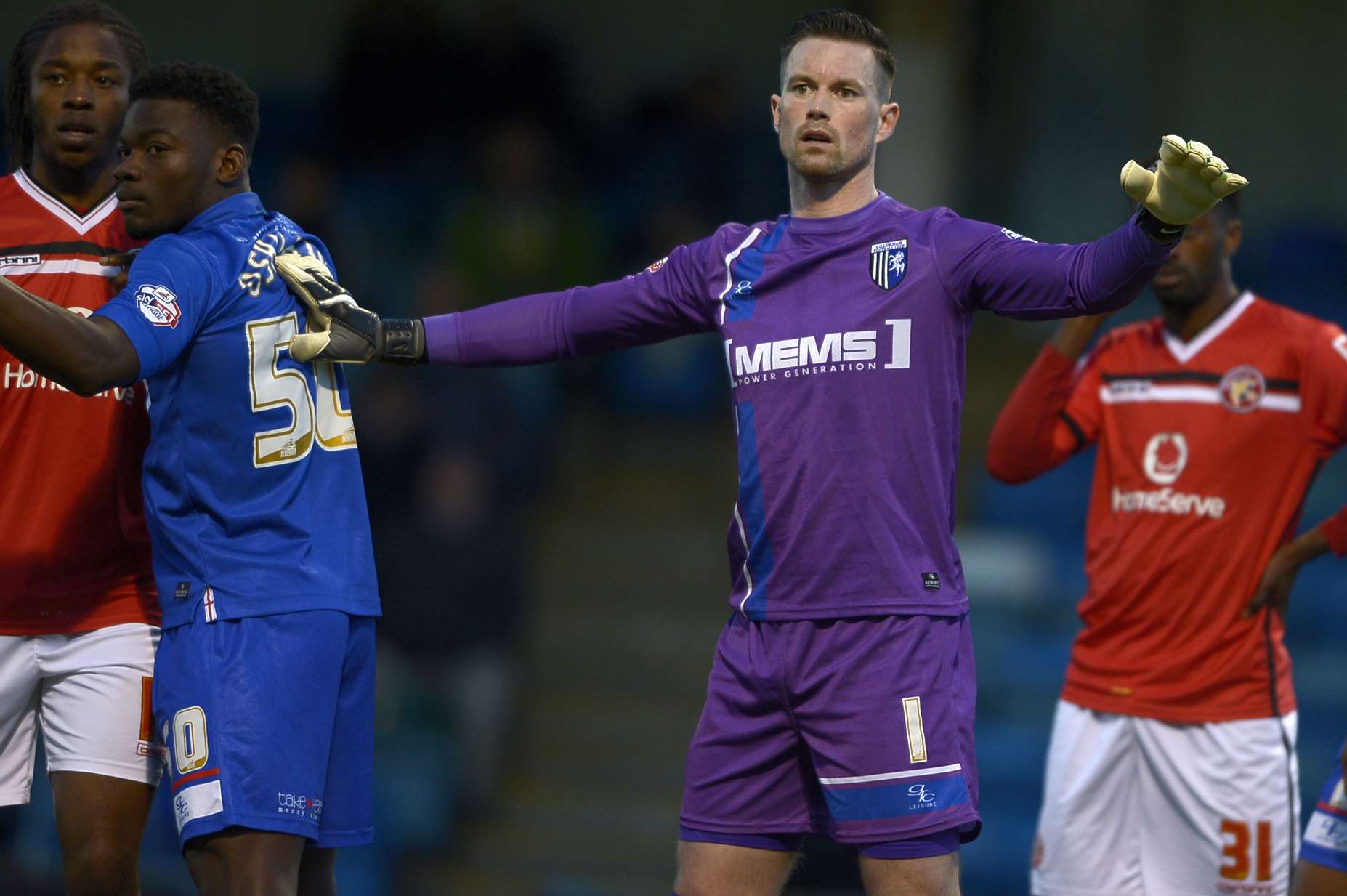 Stuart Nelson prepares to face a corner