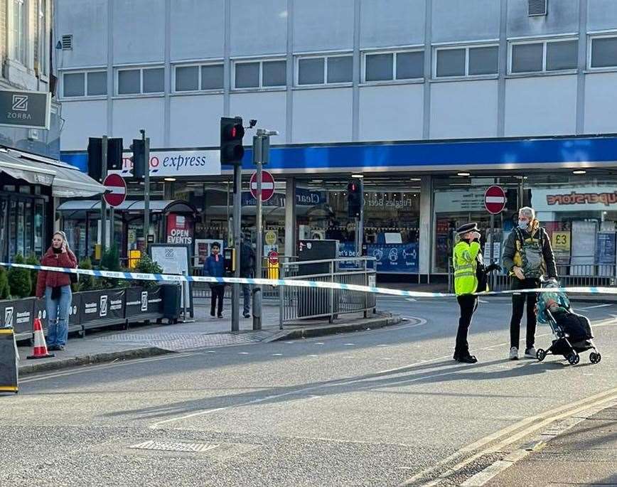 A police cordon has been put in place along Upper Grosvenor Road, Tunbridge Wells following reports of a stabbing.