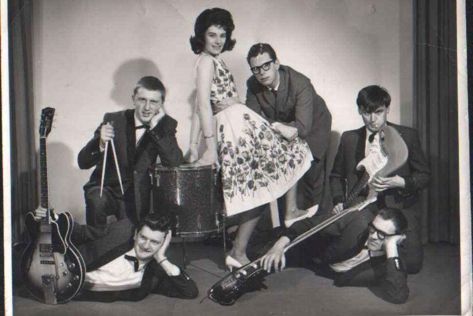 The Zephyrs: Maurice Reynolds, Les Beresford, Norman Hoskins, Eric Snowball, Sheila Baker and Allan Flood