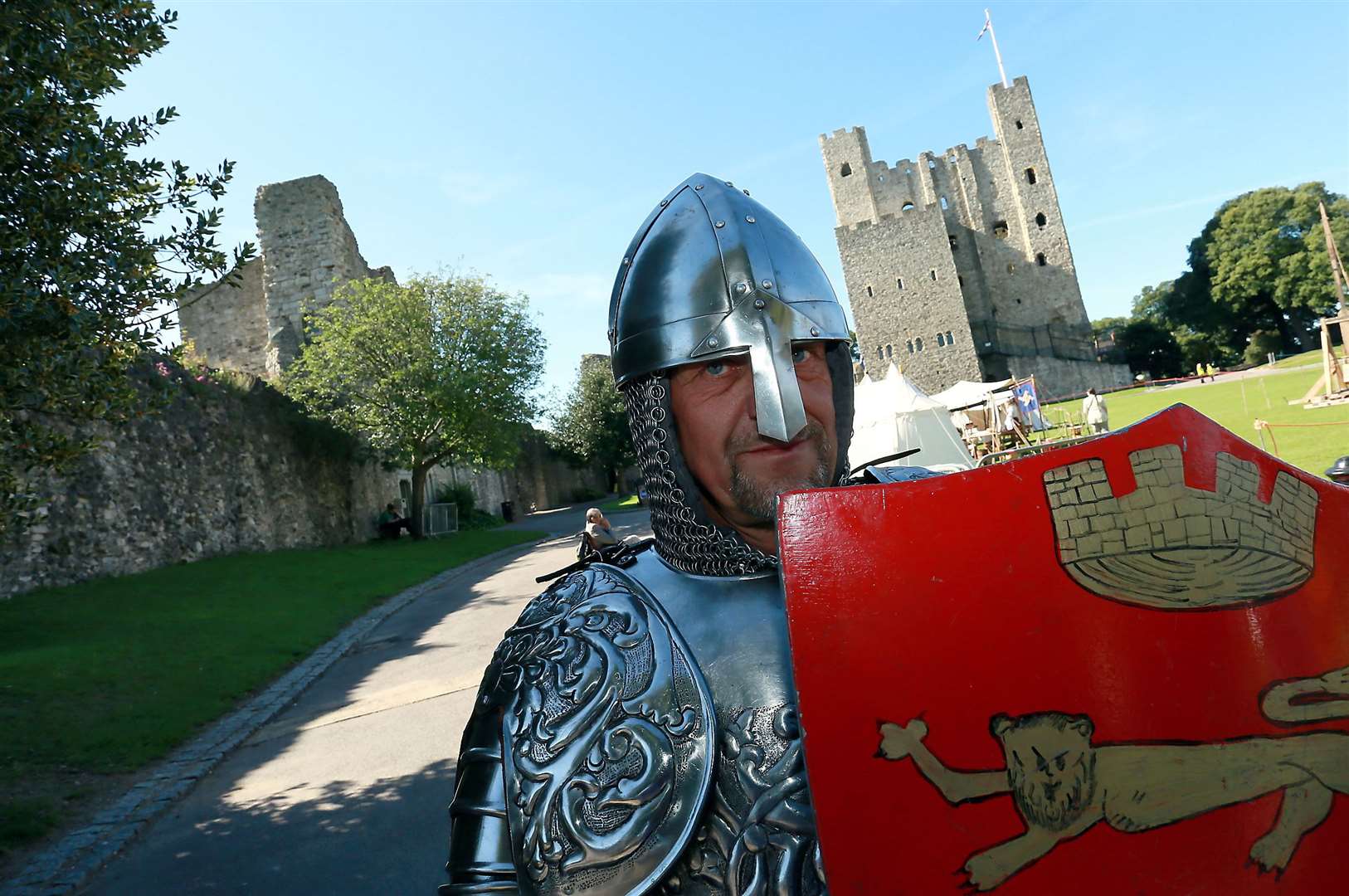 Mark Collyer official Knight of Rochester Castle at the 2017 Medieval Merriment event.Picture: Phil Lee FM4884506 (15039015)