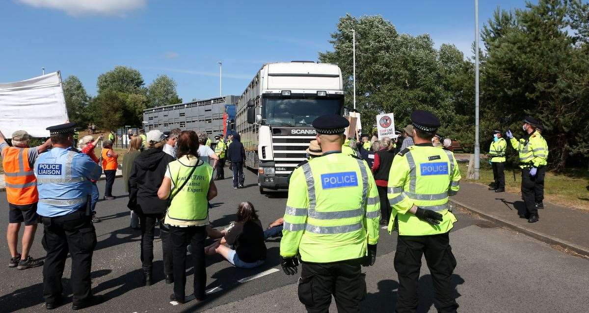 There was a heavy police presence at the scene. Photo: UKnip