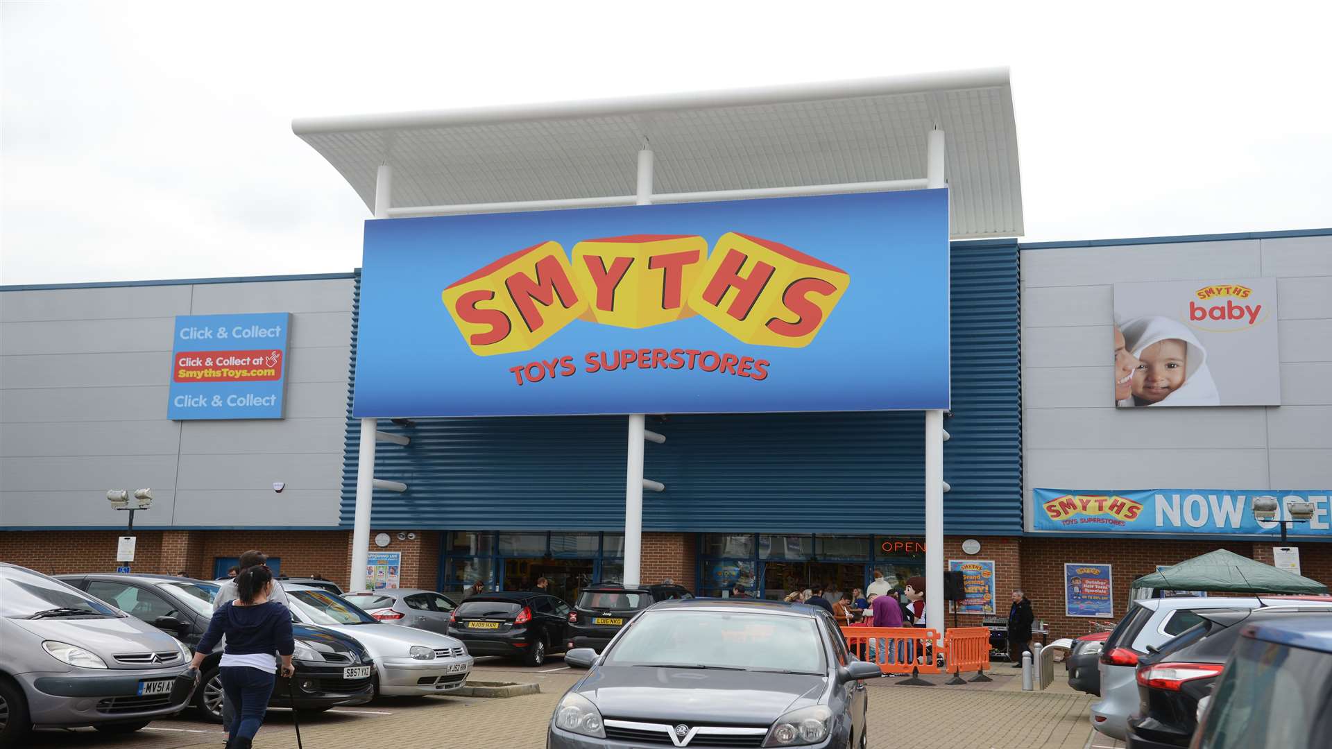 smyths toys ashford
