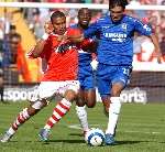 Chelsea's Paulo Ferreira eases Jerome Thomas off the ball. Picture: MATTHEW WALKER