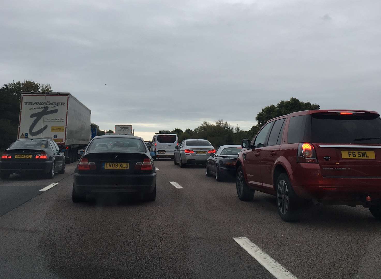 Traffic on the M20 following a crash