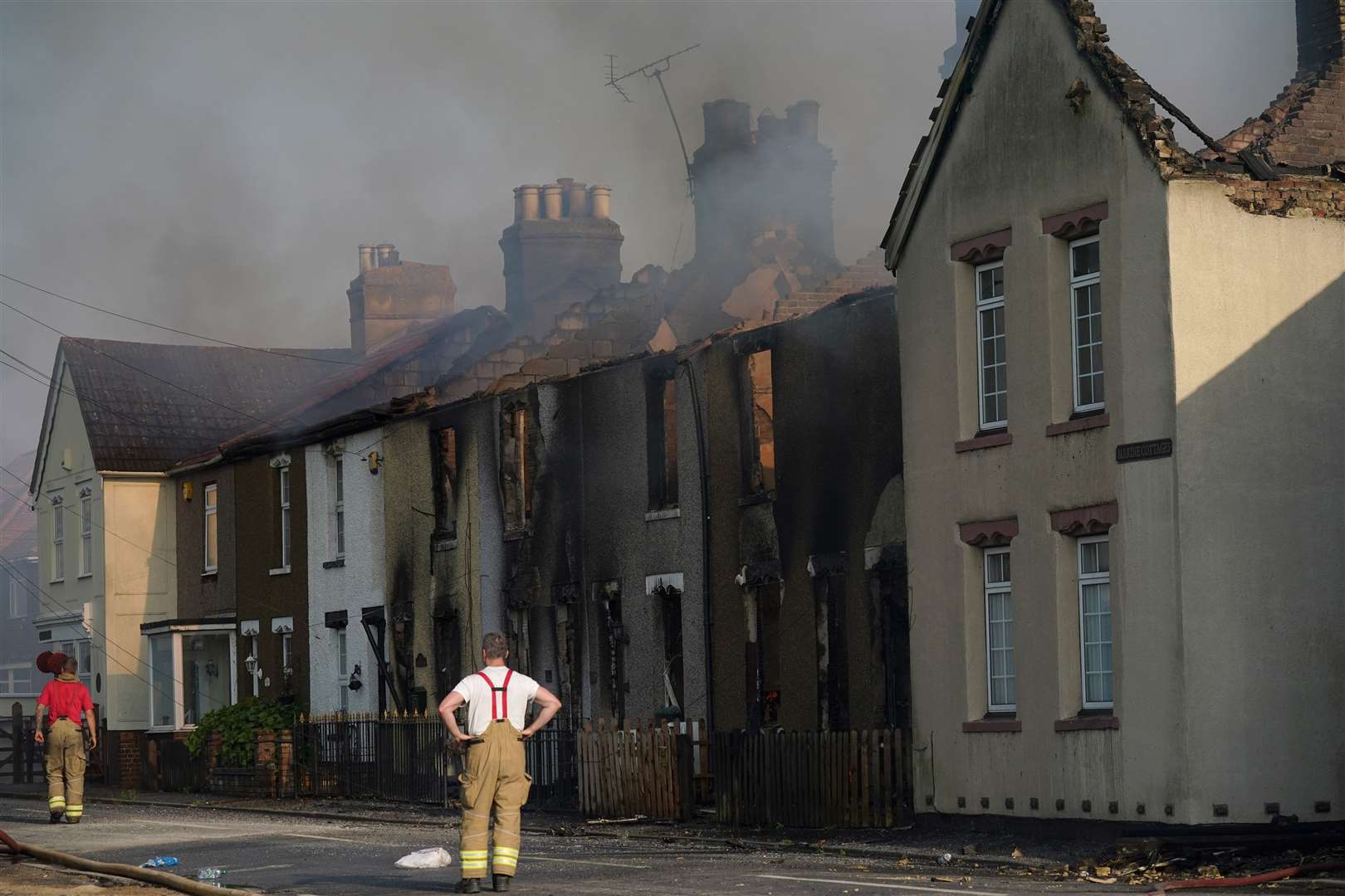 Residents Describe ‘worst Nightmare’ As Blaze Destroys Homes