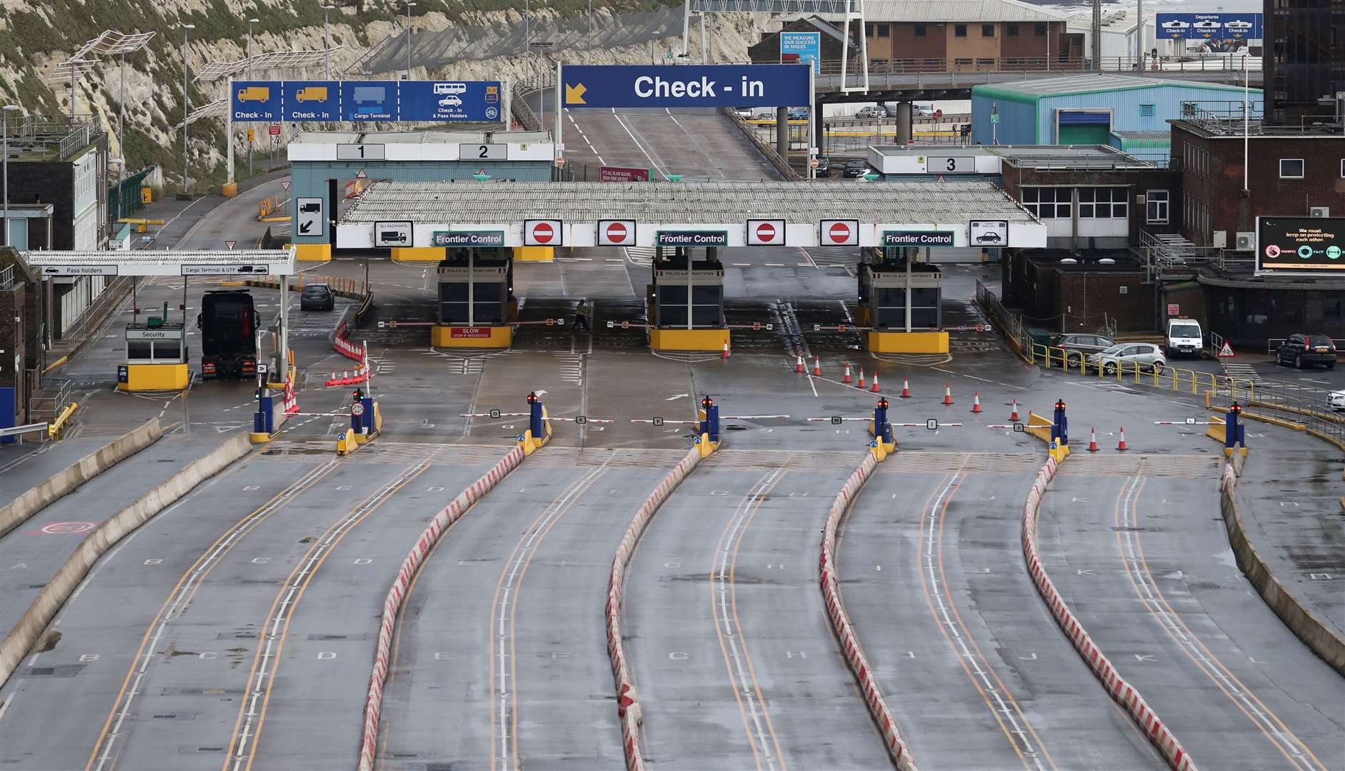 General view of empty lanes leading to check-in at the port of Dover (Andrew Matthews/PA)