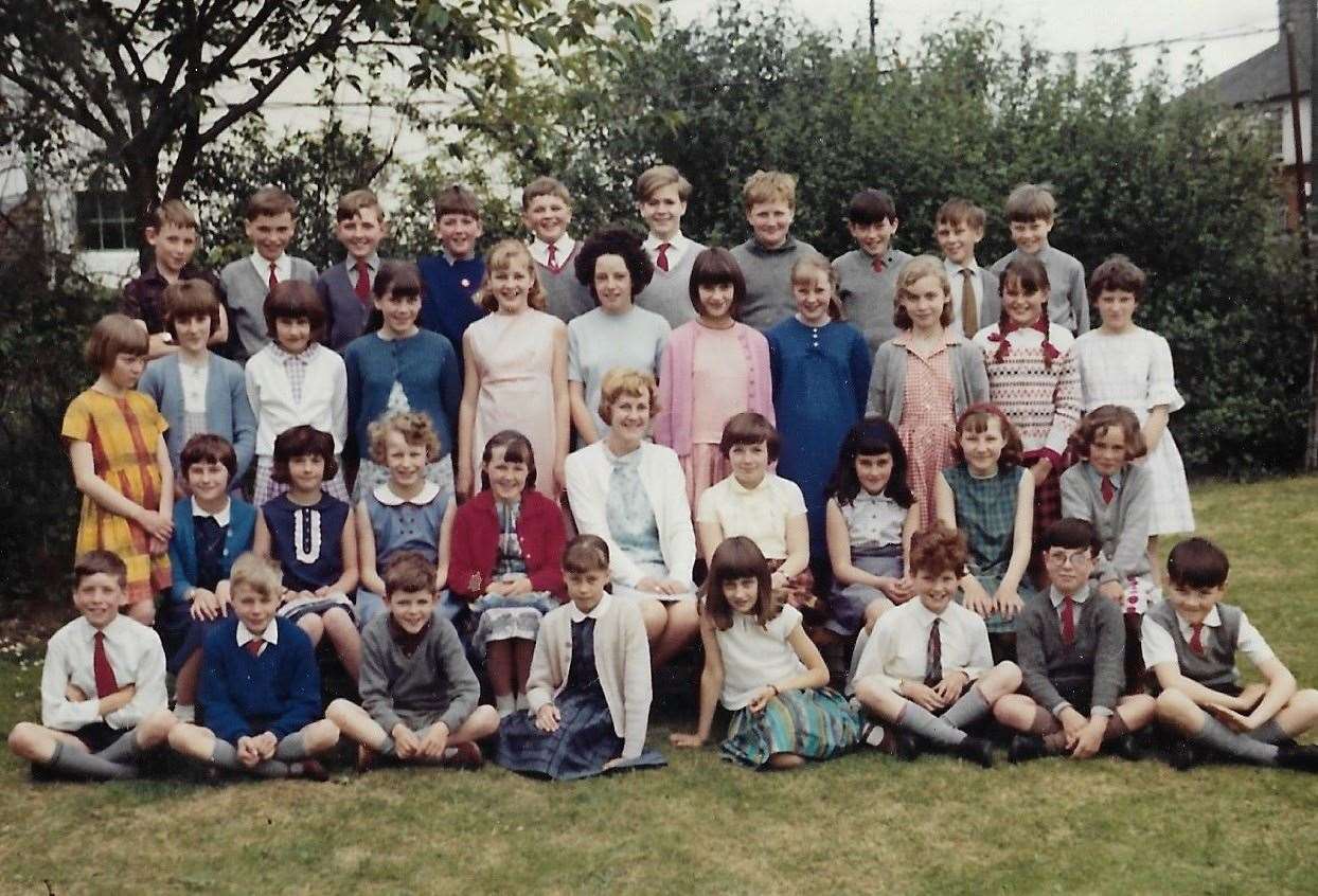 Miss Arnold's class at Loose Primary School in 1966