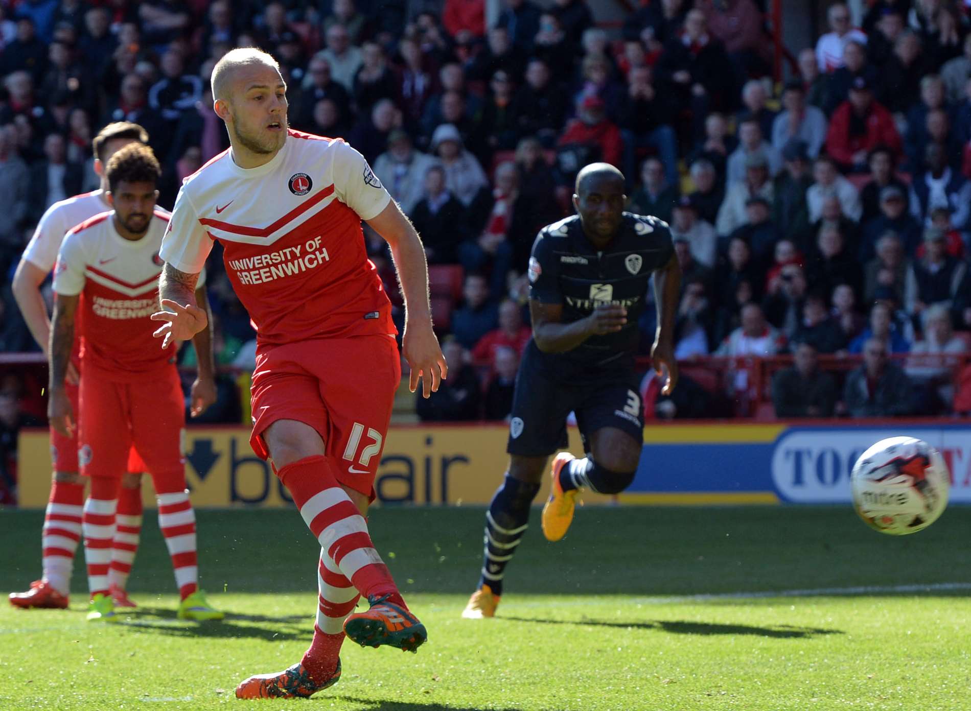 Yoni Buyens converts the spot-kick. Picture: Keith Gillard