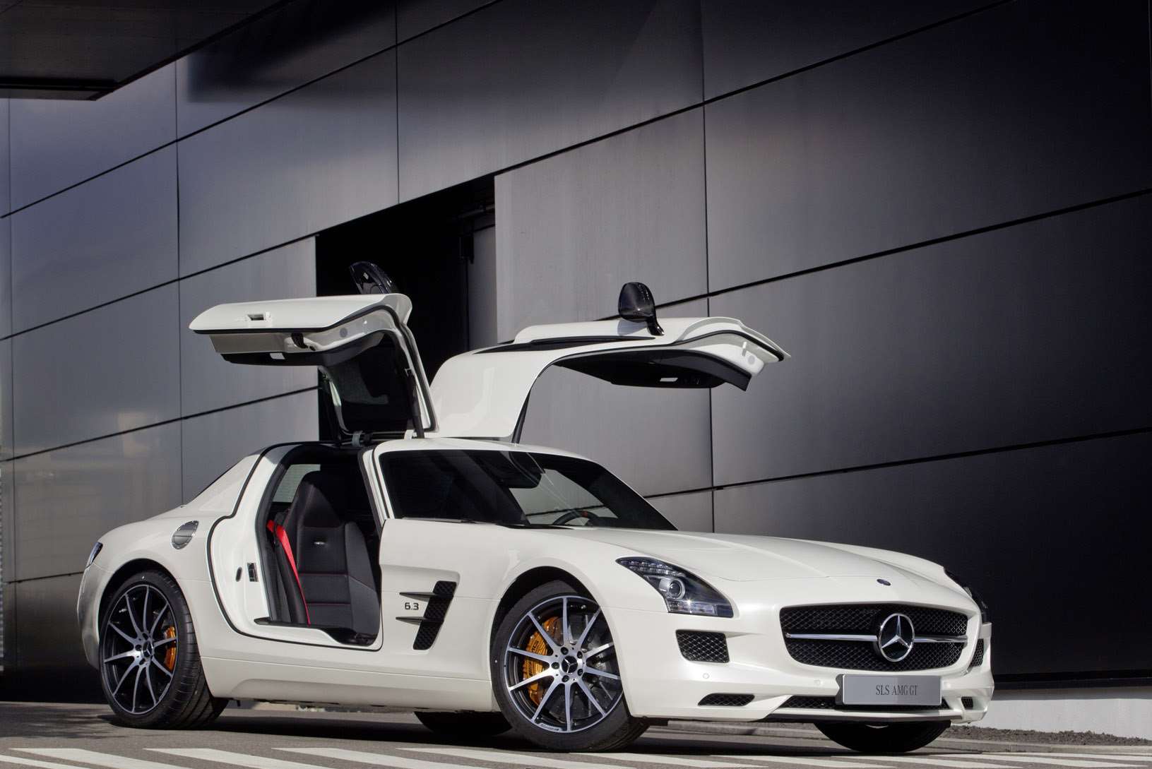 Mercedes SLS GT