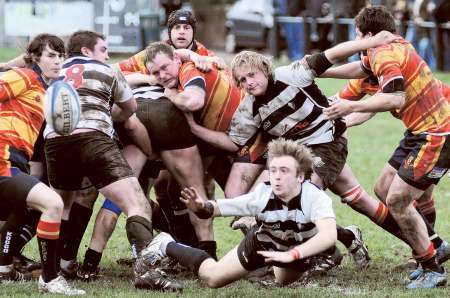 Deal &amp; Betteshanger (black and white) release the ball against Medway