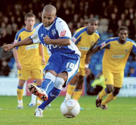 Simeon Jackson misses a first half penalty