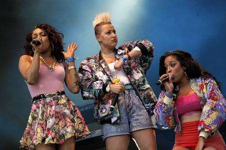 Stooshe