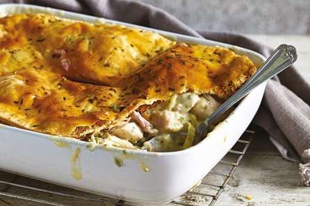 Cook's chicken, ham and leek pie