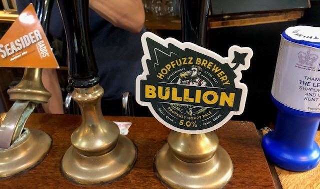 I did sample the 5% Bullion from Hopfuzz Brewery but no-one had ordered a pint earlier in the day and it clearly wasn’t right