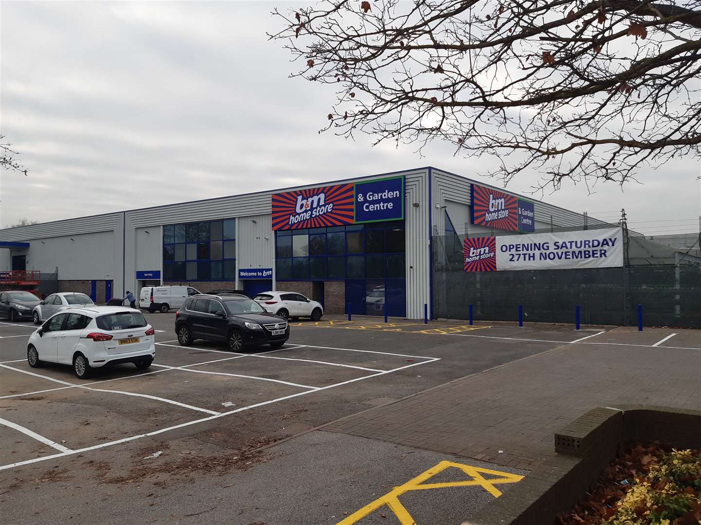 B&M will open a new branch in Dartford this weekend. Photo: Sean Delaney