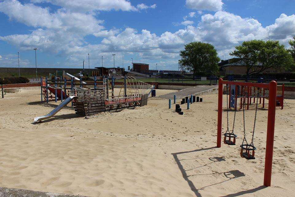 Old galleon at Sheerness sandpit (7258890)