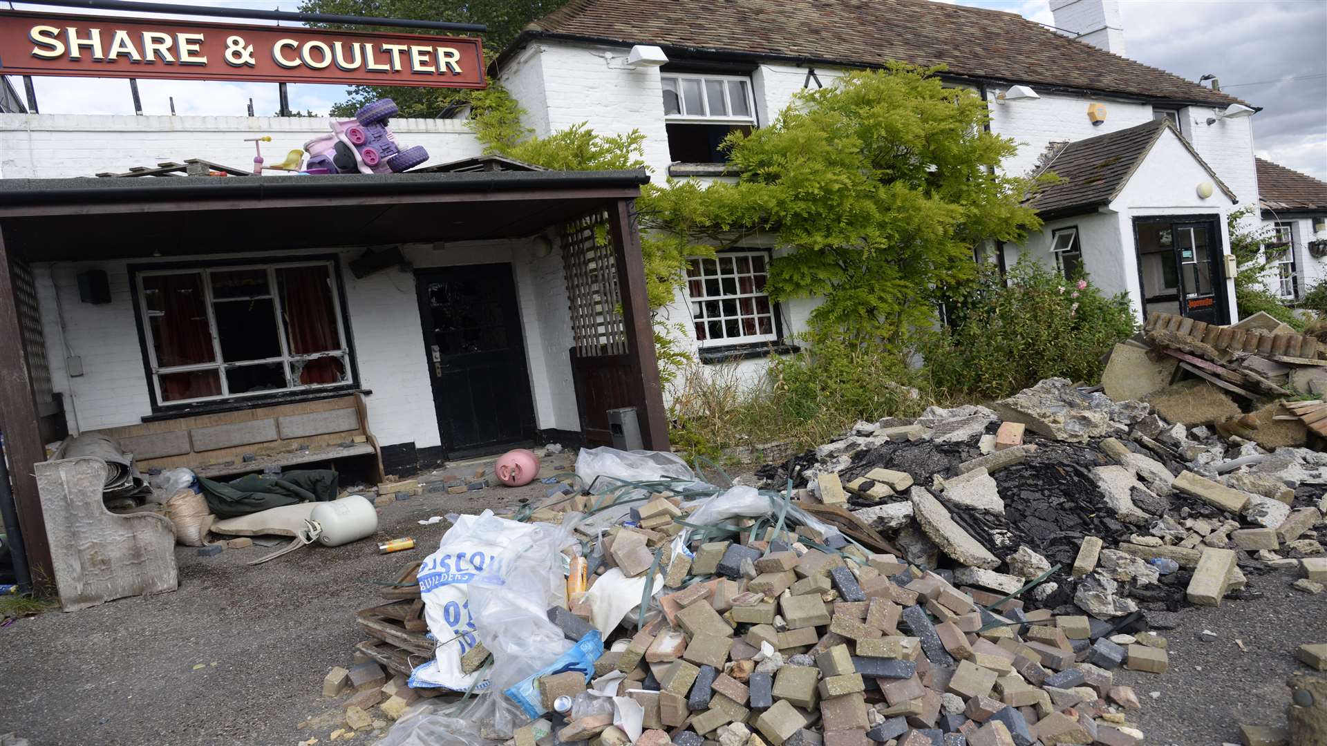 The former pub is now abandoned